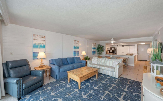 Shoreline Towers 3084 2 Bedroom Condo