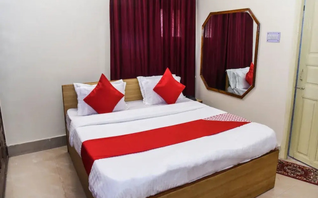 OYO 14606 Holiday Inn