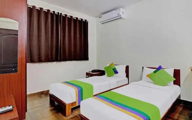 Capital O BLR2499 Comfort Delight Hotel