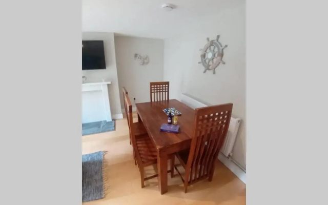 Ryde Beach Garden Apartment