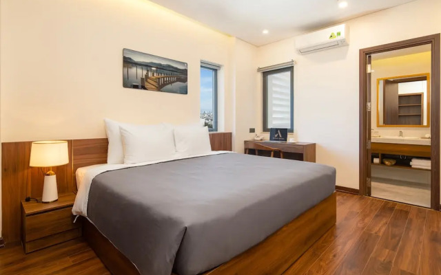Avenis Hotel