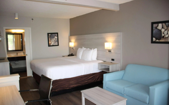 Boca Suites Deerfield Beach, SureStay Collection by BW