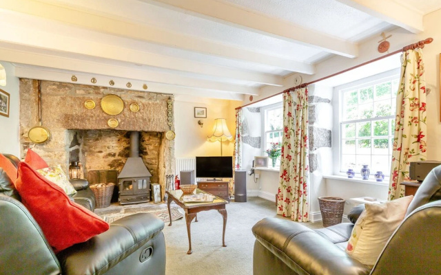 Westside Cottage