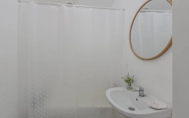 Typical Alfama Apartment, By TimeCooler