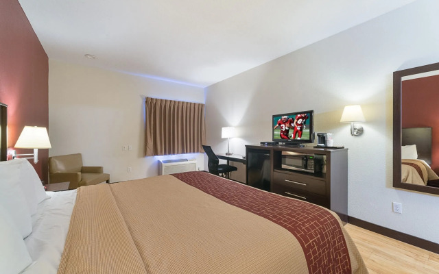 Red Roof Inn St Louis - Troy, IL