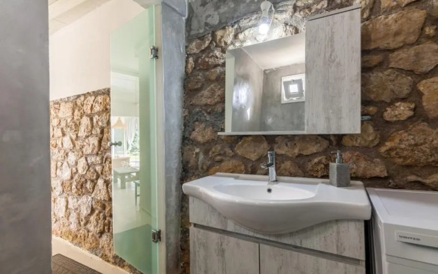 George's Island House with Plunge Pool