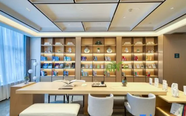 Atour Hotel