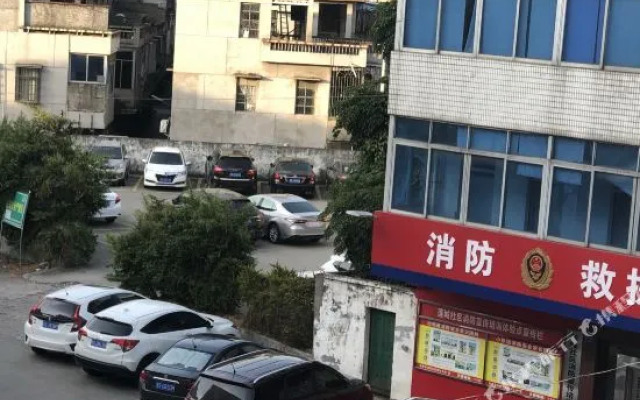 Xin Cai Zi Business Hotel