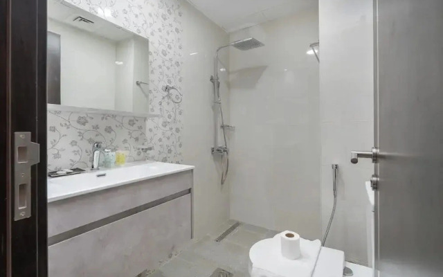 NEW Lisiting | Miracle Garden | Great Location