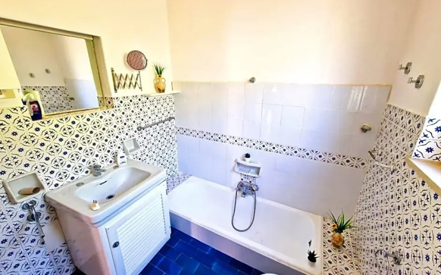 Luna Caprese Room
