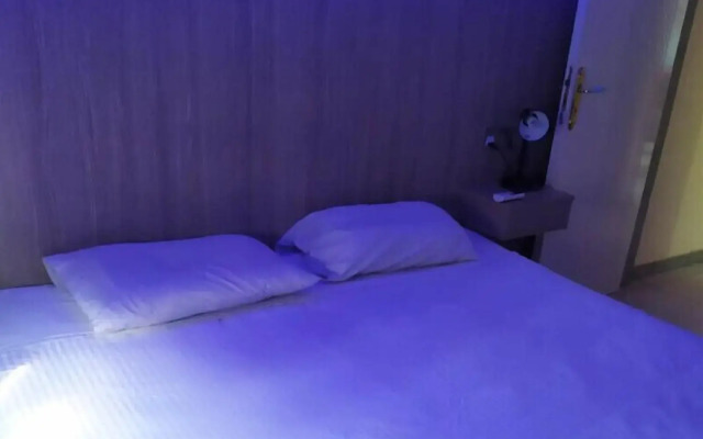 Palm Sea Hotel Apartments 2