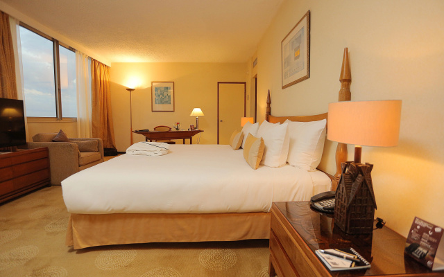 Carlton Hotel