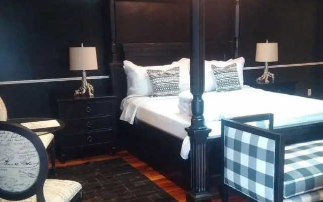 The Bloomfield Inn