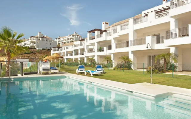 Sunny Terrace Apartment
