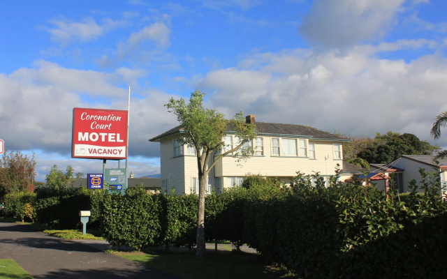 Coronation Court Motel