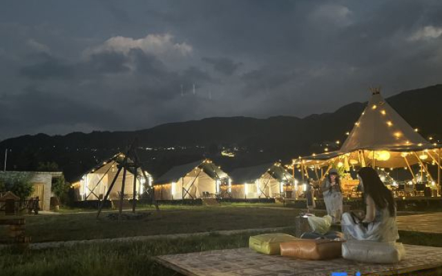 Liping Zhaoxing Sunset Valley Campground
