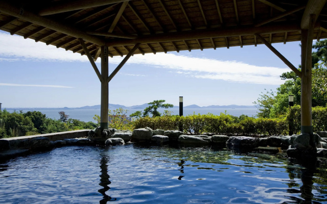 Miya Onsen Higaki Hotel