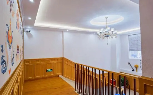 Yajiang Yangga Impression Hotel