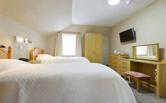Nethercliffe Hotel