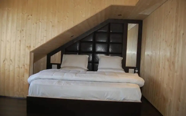 Hotel Zahgeer Continental