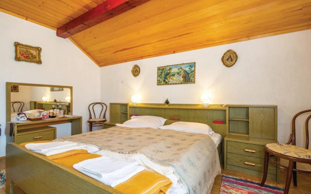 Awesome Apartment in Stolac With 2 Bedrooms