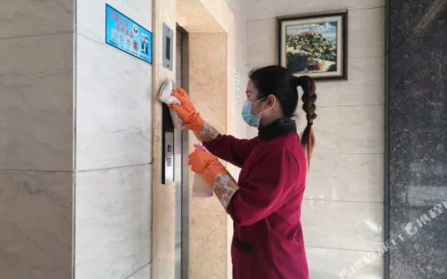 Yichun Star Master Hotel