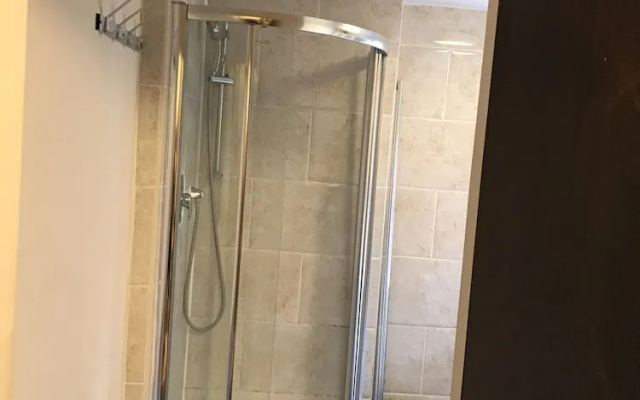 Rooms At103