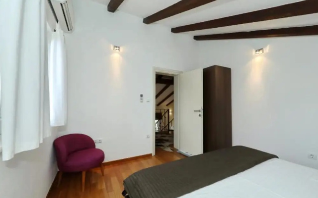 Holiday Home Mirta