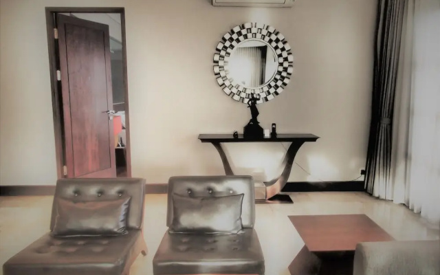 15 Bedrooms Sun Suite Villa Bali