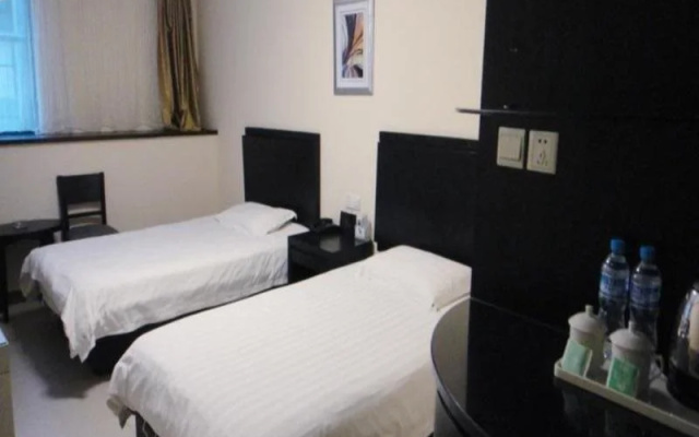 Jitai Hotel (Tongji University Branch)