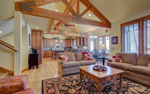 Coopers Collection 13 - Lowell Avenue Getaway