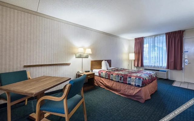 Motel 6 Sweetwater TN