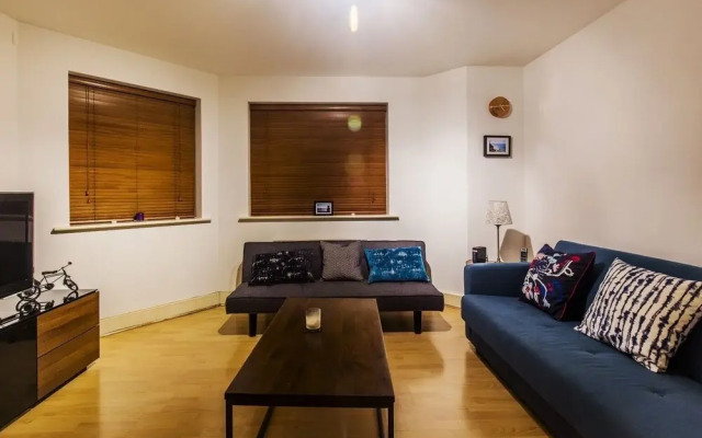 Cosy & Bright Flat for 5 in Greenwich