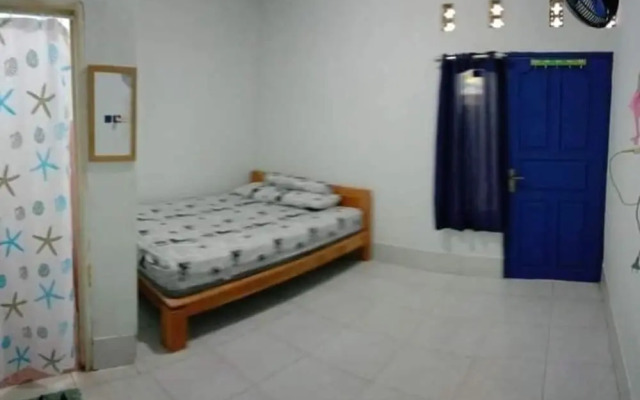 OYO Life 93015 Kos Anto