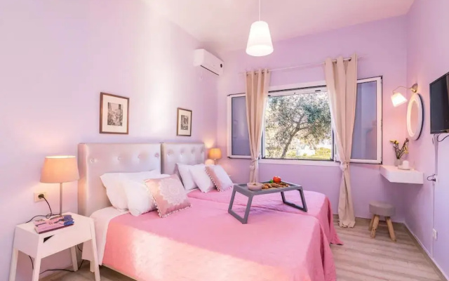 Lamda Apartment by Estia