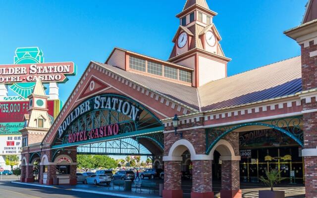 Отель Boulder Station Hotel and Casino США, Лас-Вегас - отзывы, цены и фото номеров - забронировать отель Boulder Station Hotel and Casino онлайн вид на фасад