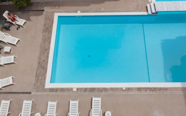 Pleasant Apartment in Alba Adriatica near Sea