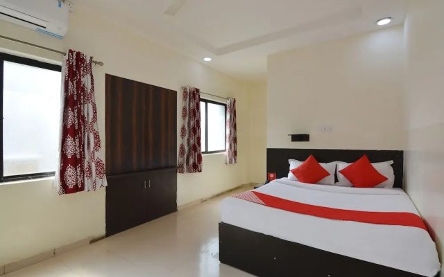 Krishna Palace Guest House by OYO