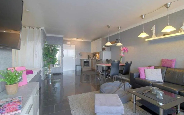 Apartment 475