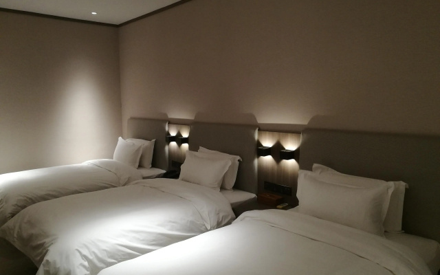 Lavande Hotels Tianjin Wuqing Highspeed ​​Railway Station Daguangming Center