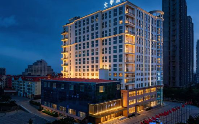 JI Hotel (Haiyang Haibin Middle Road Ten-Thousand-Meter Bathing Beach)