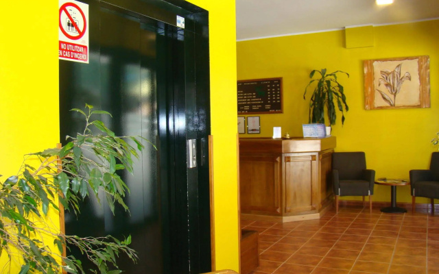 Aparthotel Llempó