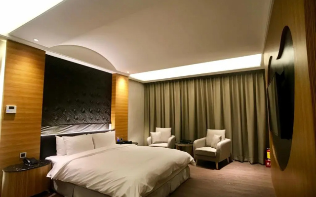 Moni Motel(莫尼旅店)