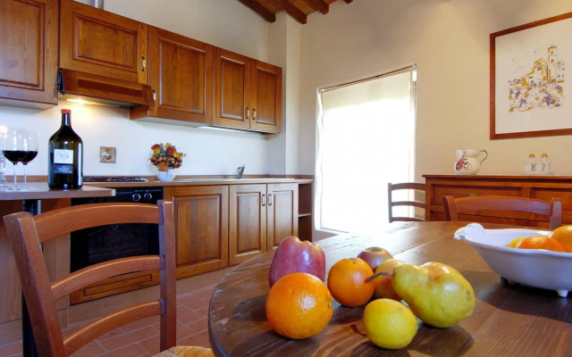 Belvilla by OYO Serene Apartment With Garden