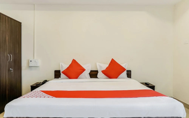 Oyo 19363 United Star Hotel