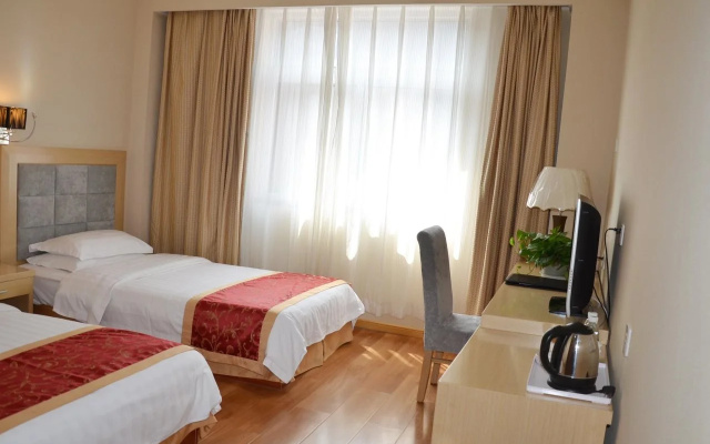 Teenage Dream Hotel
