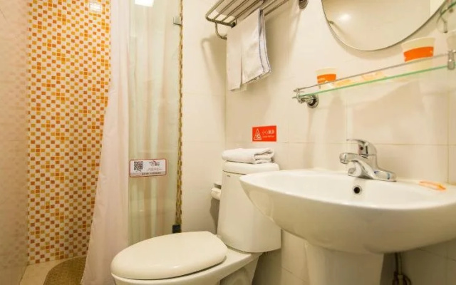 Homeinn Hotel (Shenyangbei Railway Station Huigong Square)
