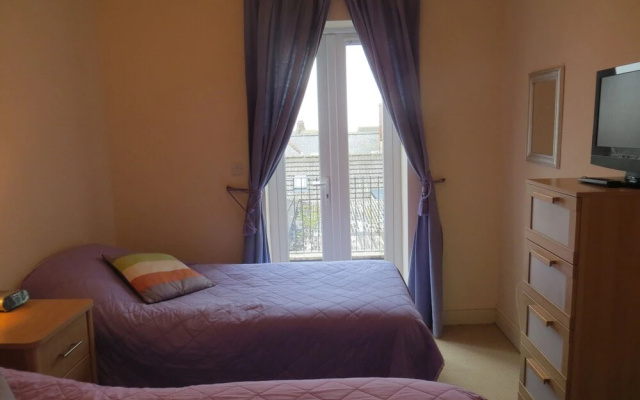 The Hideaway Close to all Amenities