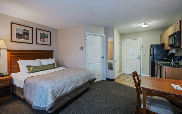 Candlewood Suites Windsor Locks Bradley Arpt by IHG