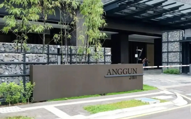 Comfy Studio Anggun KLCC 2PAX Netflix